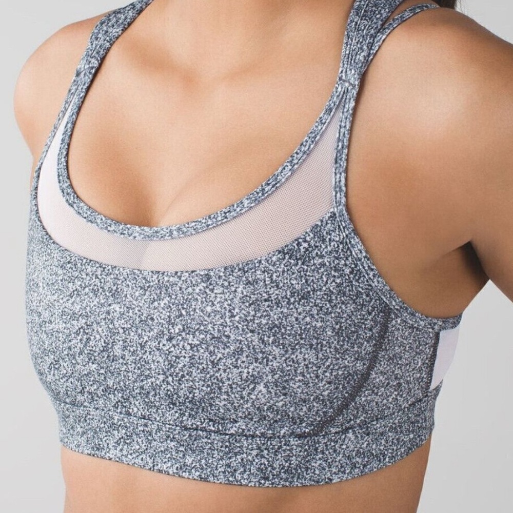 Lululemon Get Down Sports Bra Size 8 Black White - Picture 7 of 7